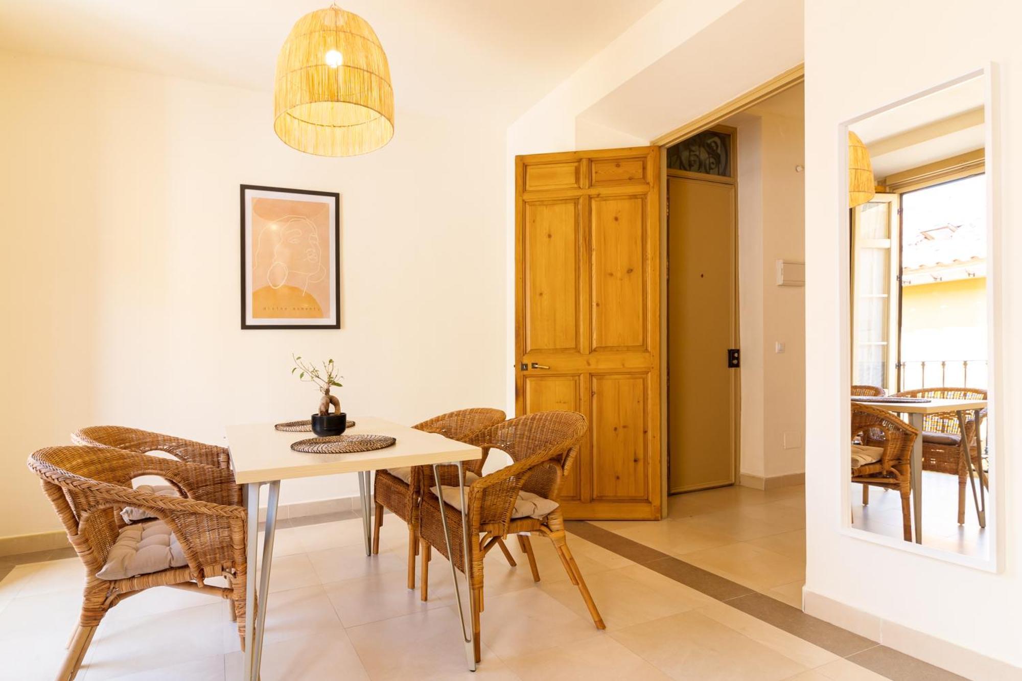 Апартаменты Malaga Center Flat La Victoria City Center Экстерьер фото